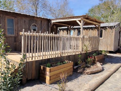 MOBILHOME 4 personnes - Éco-cabane 24m² - climatisé - 2 chambres