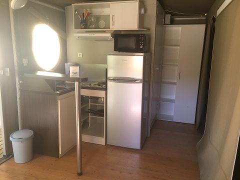 BUNGALOW TOILÉ 4 personnes - Insolite Essentiel 2 chambres, cuisine et Salle de douche