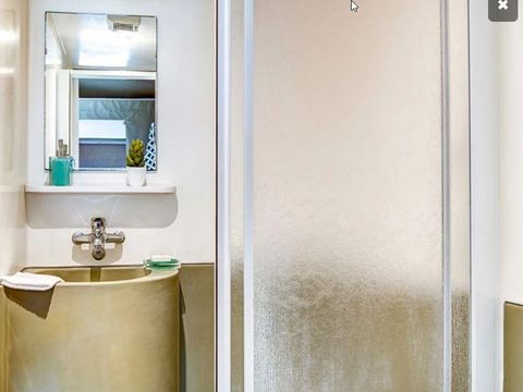 BUNGALOW TOILÉ 6 personnes - Insolite Team Essentiel:  3 chambres, SDB, Cuisine et dépendance tente avec lit double