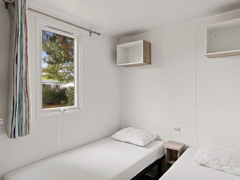 MOBILHOME 4 personnes -  Premium | 2 Ch. | 4 Pers. | Terrasse surélevée | 2 SDB | Clim
