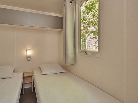 MOBILHOME 6 personnes - Mobil-home | Classic | 3 Ch. | 6 Pers. | Terrasse surélevée | Clim. | TV