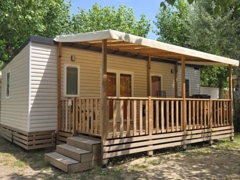 MOBILHOME 8 personnes - Mobil-home | Comfort | 4 Ch. | 8 Pers. | Terrasse surélevée | Outdoor kitchen | 2 SDB | Clim.