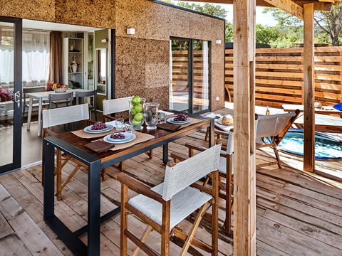 Mobilhome 4 personnes - Lodge - 2 à Vue mer clim. Plancha