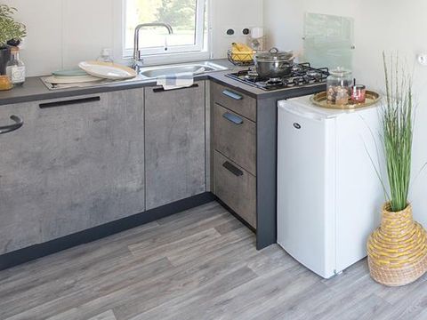 MOBILHOME 2 personnes - Confort 20m² - 1 chambre + terrasse intégrée