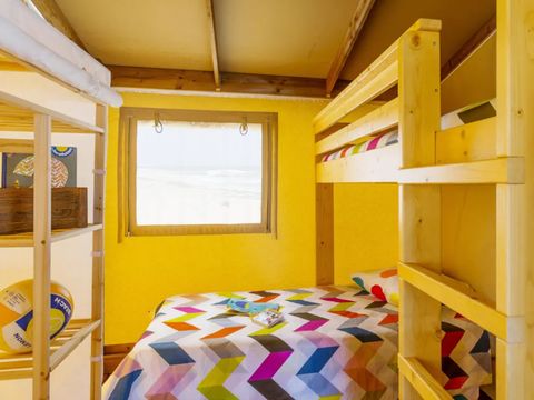 TENTE TOILE ET BOIS 5 personnes - Lodge Cotton Confort 32m² - 2 chambres + terrasse couverte