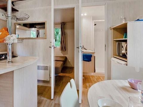 MOBILHOME 5 personnes - Confort 32m² - 2 chambres + TV + terrasse couverte