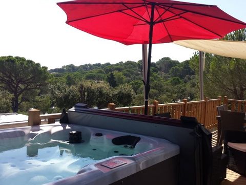 MOBILHOME 4 personnes -  Cap Deseo confort  34 m² Vue Mer et Jacuzzi 3/4 pers