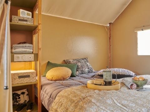 TENTE TOILE ET BOIS 4 personnes - Lodge Safari  (Photos non contractuelles : en cours d'installation)