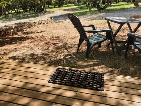 TENTE TOILE ET BOIS 2 personnes - Mini-Lodge (Photos non contractuelles : en cours d'installation)