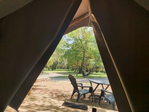 TENTE TOILE ET BOIS 2 personnes - Mini-Lodge (Photos non contractuelles : en cours d'installation)