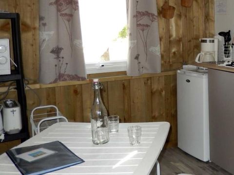 Chalet 5 personnes - Tithome avec WC et évier eau froide