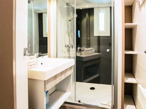 Chalet 5 personnes - Espelette 3 Pièces 5 Personnes Climatisé + TV