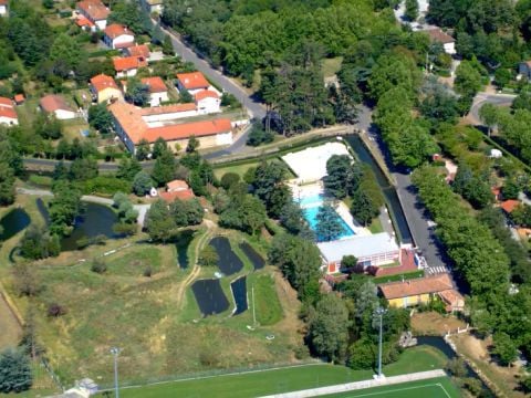 Camping Le Moulin Du Roy - ルヴェル