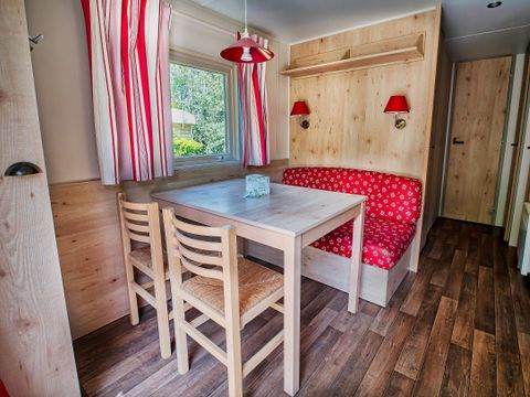 CARAVANE 4 personnes - Roulotte Confort 21m² - 2 chambres - TV - Table de pique-nique - avec sanitaires