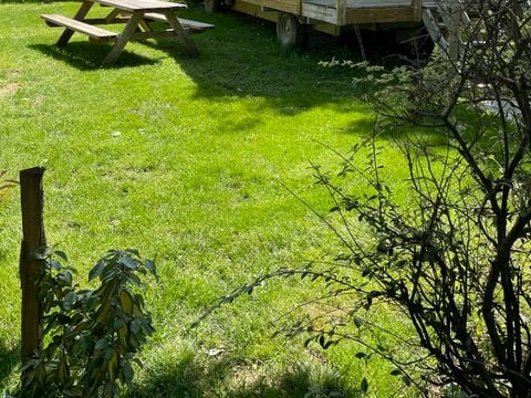 CARAVANE 4 personnes - Roulotte Confort 21m² - 2 chambres - TV - Table de pique-nique - avec sanitaires