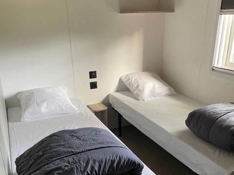 MOBILHOME 4 personnes - Mobil-home Bois Confort 29m² - 2 chambres - Terrasse couverte - TV