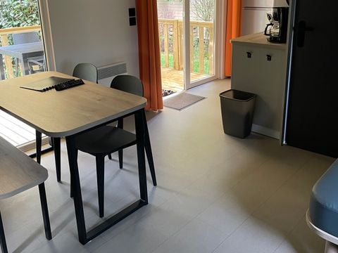 MOBILHOME 4 personnes - Mobil-home Bois Confort 29m² - 2 chambres - Terrasse couverte - TV