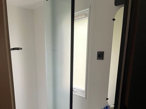 MOBILHOME 4 personnes - Mobil-home Bois Confort 29m² - 2 chambres - Terrasse couverte - TV