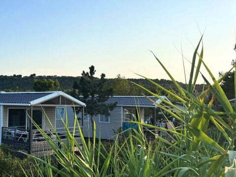 MOBILHOME 4 personnes - California Standard 3 Pièces 4 Personnes Climatisé + TV