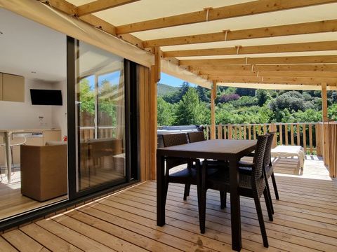 MOBILHOME 2 personnes - COTTAGE PREMIUM SPA SOMAIL 21 m² 1 ch 1 sdb B
