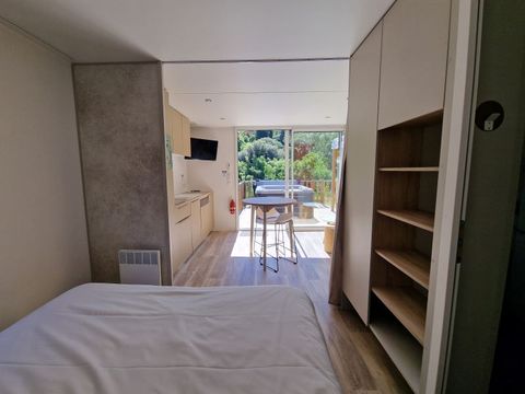 MOBILHOME 2 personnes - COTTAGE PREMIUM SPA SOMAIL 21 m² 1 ch 1 sdb B