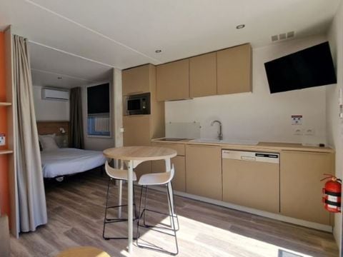 MOBILHOME 2 personnes - COTTAGE PREMIUM SPA SOMAIL 21 m² 1 ch 1 sdb B