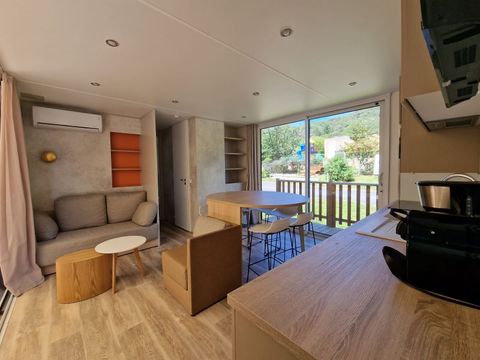 MOBILHOME 6 personnes - COTTAGE PREMIUM SPA CAROUX 40 m² 3 ch 2 sdb B