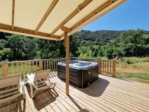 MOBILHOME 8 personnes - COTTAGE PREMIUM SPA TRIBU GORGES DE COLOMBIERES 4 ch 3 sdb A