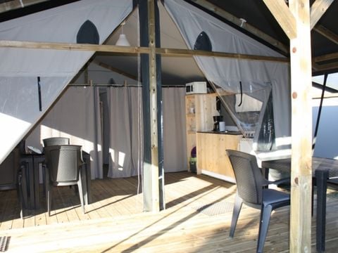 Tente en toile et en bois 6 personnes - Lodgetent, type BL sans sanitaires