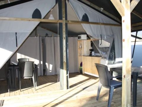 Tente en toile et en bois 6 personnes - Lodgetent, type LG+
