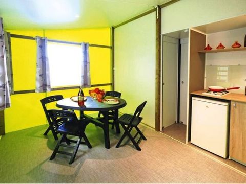 BUNGALOW TOILÉ 4 personnes - Tithome (sans sanitaires)