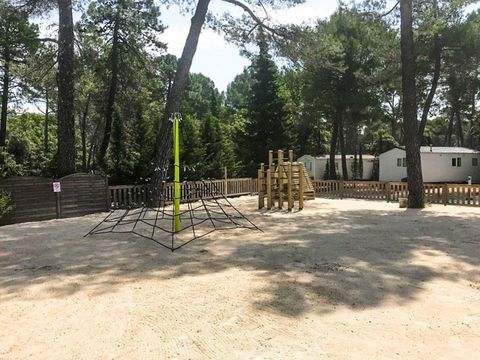 Flower Camping le Relais de la Bresque - Camping Var