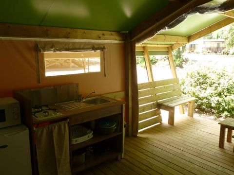 TENTE TOILE ET BOIS 5 personnes - FREE Confort 24m² - 2 chambres