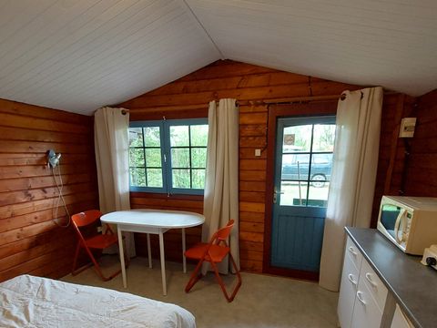 CHALET 2 personnes - sans sanitaire