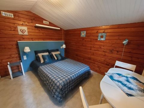 CHALET 2 personnes - sans sanitaire