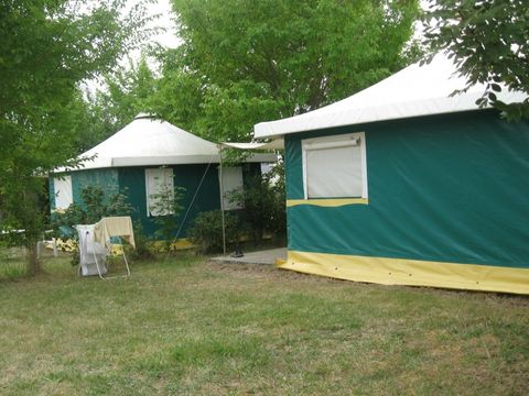 BUNGALOW TOILÉ 4 personnes - Sans sanitaires