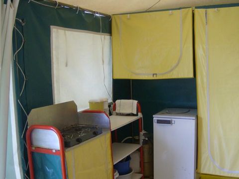 BUNGALOW TOILÉ 4 personnes - Sans sanitaires