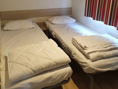MOBILHOME 4 personnes - ROCHER 4 personnes - Disponible à partir de 17h