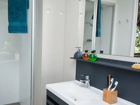 MOBILHOME 6 personnes -  Verdon - 33 m² - 3 chambres + TV + A/C