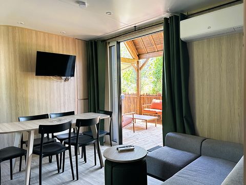 MOBILHOME 6 personnes - TAOS Luxe 40m2 terrasse 35m2+ jacuzzi privatif  - 6 pers 3 chambres 2 salles de bain - clim