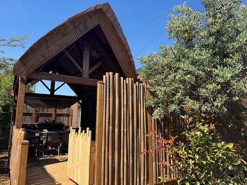 MOBILHOME 6 personnes - TAOS Luxe 40m2 terrasse 35m2+ jacuzzi privatif  - 6 pers 3 chambres 2 salles de bain - clim