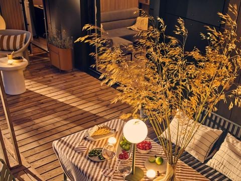 MOBILHOME 6 personnes - TAOS Luxe 40m2 terrasse 35m2+ jacuzzi privatif  - 6 pers 3 chambres 2 salles de bain - clim