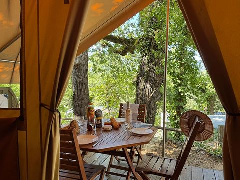 Tente en toile et en bois 5 personnes - Tente Lodge Cabanon sur pilotis 2 chambres