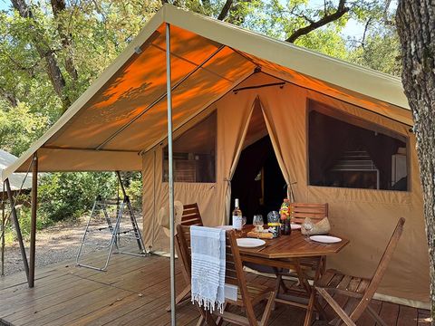 Tente en toile et en bois 5 personnes - Tente Lodge Cabanon sur pilotis 2 chambres