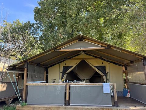 Tente en toile et en bois 5 personnes - Tente Lodge Kenya sur pilotis 2 chambres