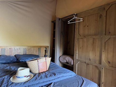 Tente en toile et en bois 5 personnes - Tente Lodge Kenya sur pilotis 2 chambres