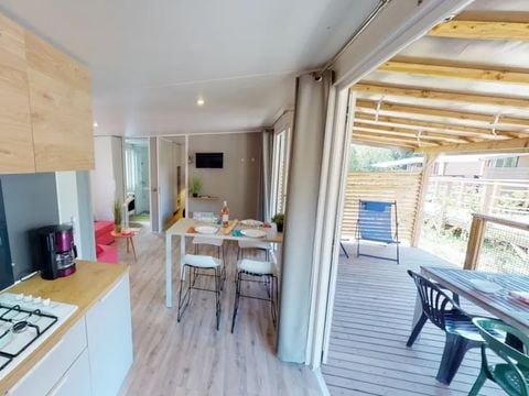 MOBILHOME 4 personnes - Mobil Home Lourmarin avec Jacuzzi - 32m² - 2 chambres