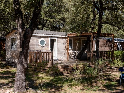 MOBILHOME 4 personnes - Confort | 2 Chambres | 4 Couchages | Terrasse semi couverte | 1 Salle de bain | Climatisation | TV MOBILHOME 4 personnes - Confort | 2 Chambres | 4 Couchages | Terrasse semi couverte | 1 Salle de bain | Climatisation | TV