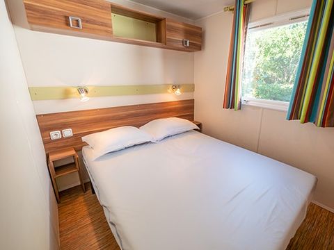 MOBILHOME 8 personnes - Ultime | 3 Chambres | 6 à 8 Couchages | Terrasse semi couverte | 1 Salle de bain | Climatisation | TV MOBILHOME 8 personnes - Ultime | 3 Chambres | 6 à 8 Couchages | Terrasse semi couverte | 1 Salle de bain | Climatisation | TV