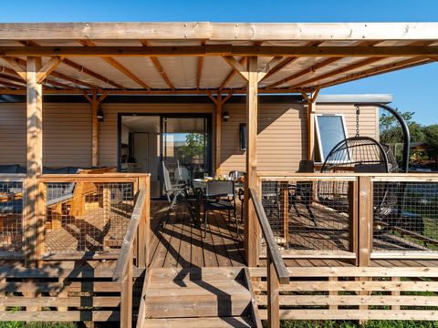 MOBILHOME 8 personnes - Ultimate Plus | 3 Chambres | 6/8 Couchages | Terrasse Lounge | 2 Salles de bain | Climatisation | TV MOBILHOME 8 personnes - Ultimate Plus | 3 Chambres | 6/8 Couchages | Terrasse Lounge | 2 Salles de bain | Climatisation | TV